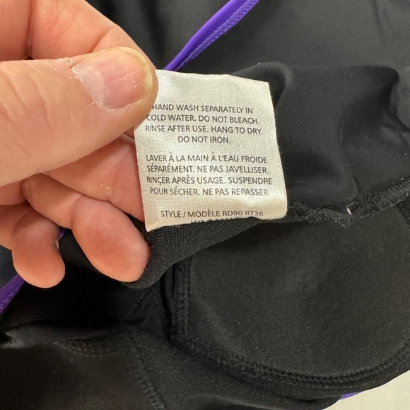 ROOTS Women's One Piece Swimsuit Purple/Black Size‎ 6 Bathing Suit Padded Cups - Picture 8 of 14